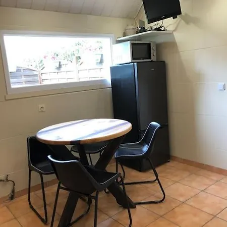 Type Loft Avec Terrasse שרבורג